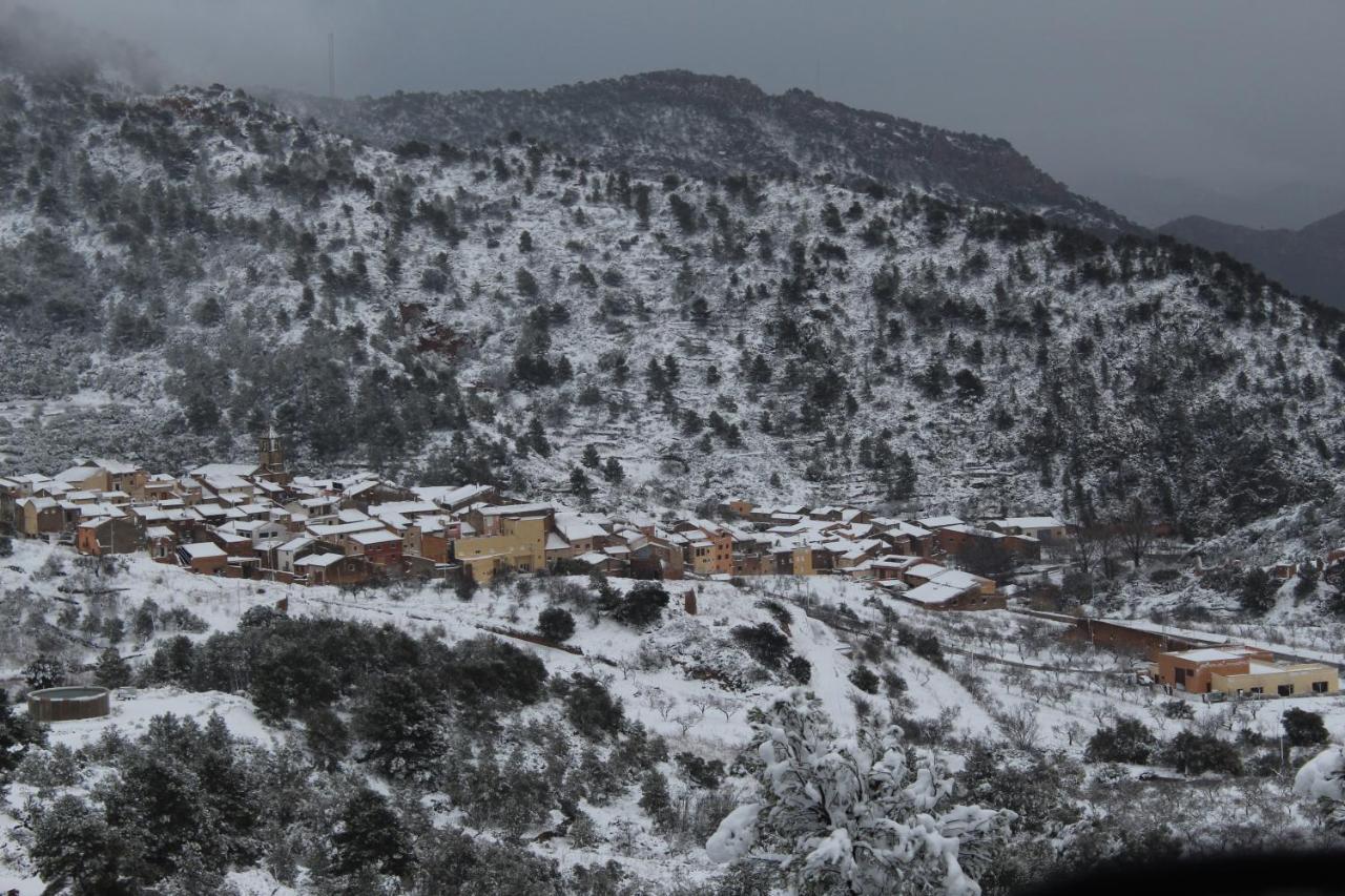 Ca L´Ángels Hotel Prat de Comte Buitenkant foto